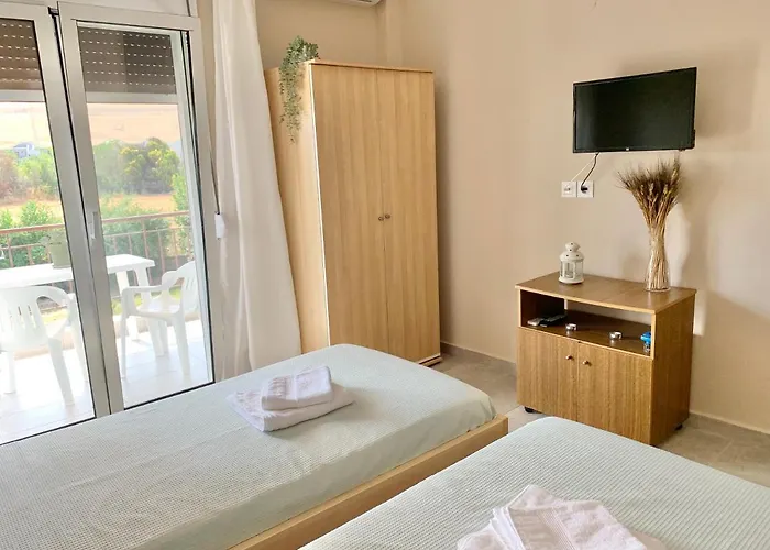 Apartment Lovely By The Sea 2 ….. Epanomi