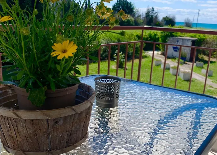 Apartment Lovely By The Sea 2 …..